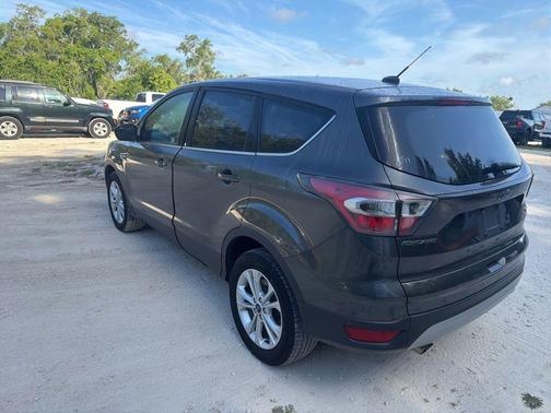 Magnetic Metallic 2017 Ford Escape SE
