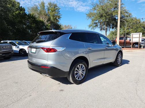 2023 Buick Enclave Essence FWD