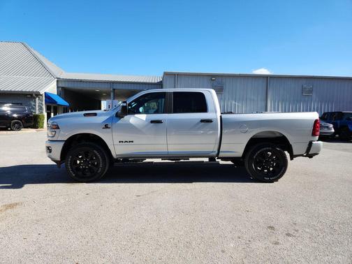 2026 RAM 2500 Big Horn Crew Cab 4x4 6'4' Box