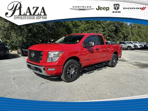 2023 Nissan Titan SV