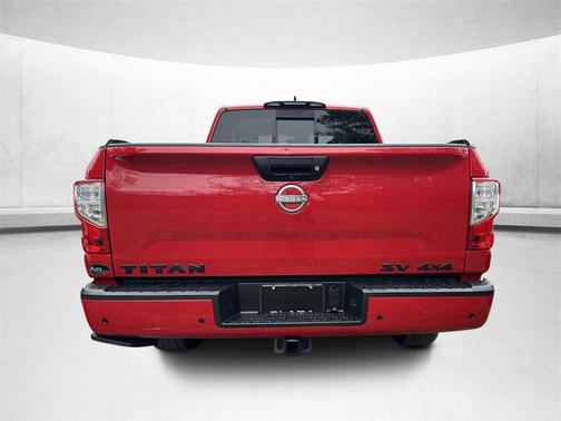 2023 Nissan Titan SV