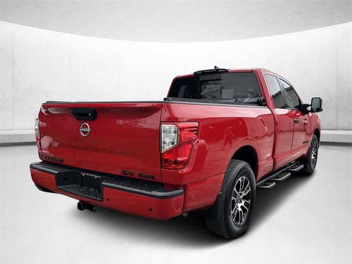 2023 Nissan Titan SV