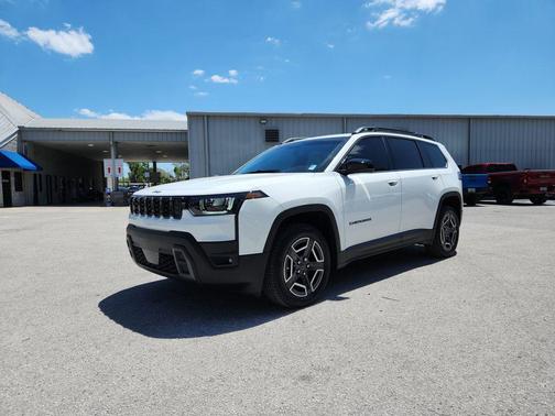 Bright White Clearcoat 2026 Jeep Cherokee Limited