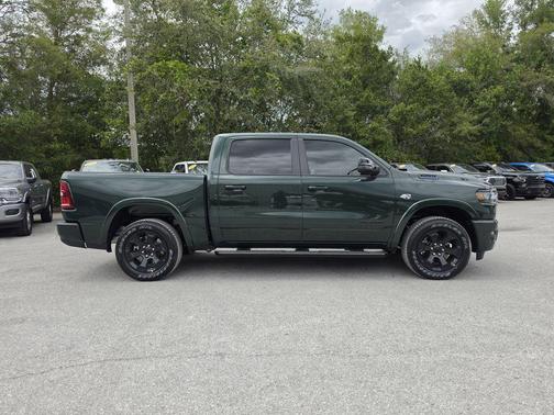 Serrano Green Metallic 2026 RAM 1500 Big Horn/Lone Star