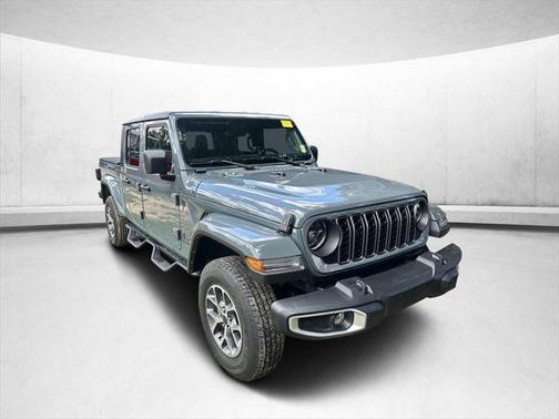 2024 Jeep Gladiator Sport S