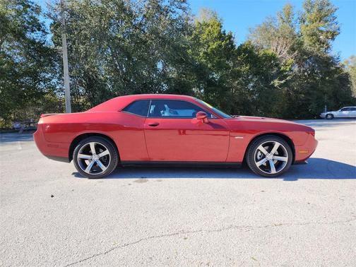 2014 Dodge Challenger SXT