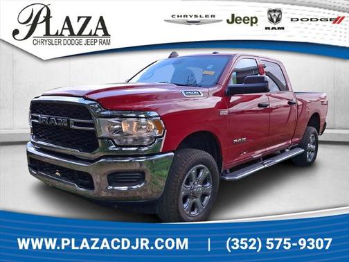 2022 RAM 2500 Tradesman Crew Cab 4x4 6'4' Box