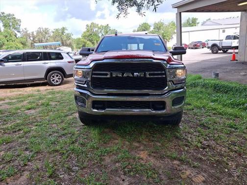 2022 RAM 2500 Tradesman Crew Cab 4x4 6'4' Box