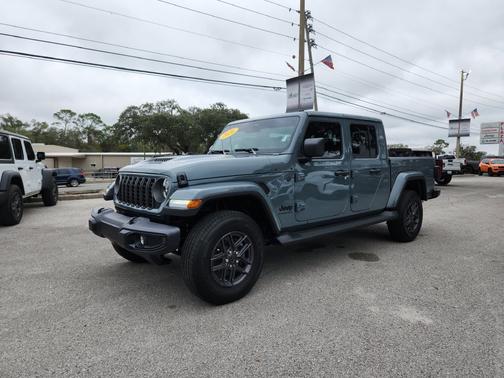 Anvil Clearcoat 2026 Jeep Gladiator Sport S