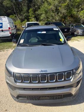 Billet Silver Metallic 2022 Jeep Compass Latitude