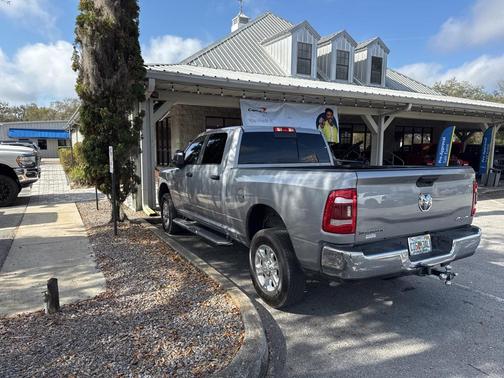 2024 RAM 2500 Big Horn Crew Cab 4x4 6'4' Box