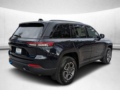 2024 Jeep Grand Cherokee 4xe Trailhawk