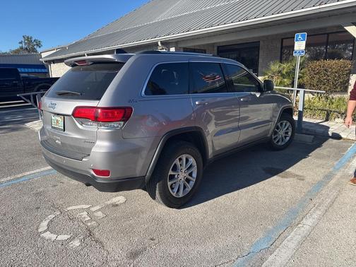 2021 Jeep Grand Cherokee Laredo