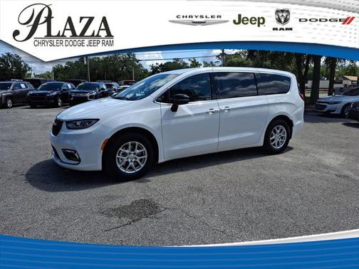 2025 Chrysler Pacifica L
