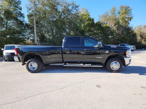 2024 RAM 3500 Big Horn Crew Cab 4x4 8' Box