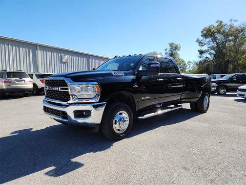 2024 RAM 3500 Big Horn Crew Cab 4x4 8' Box