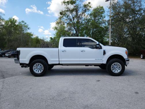 White Platinum 2018 Ford F-350 King Ranch