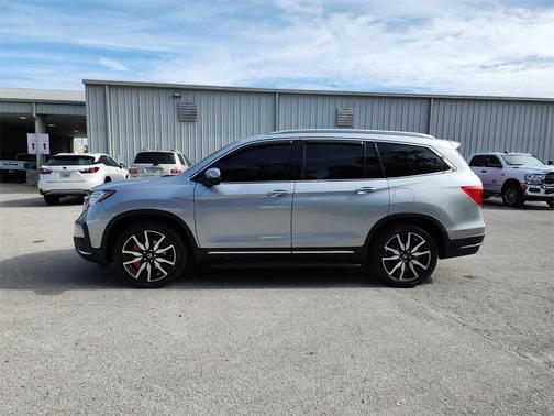 2019 Honda Pilot Touring 8-Passenger