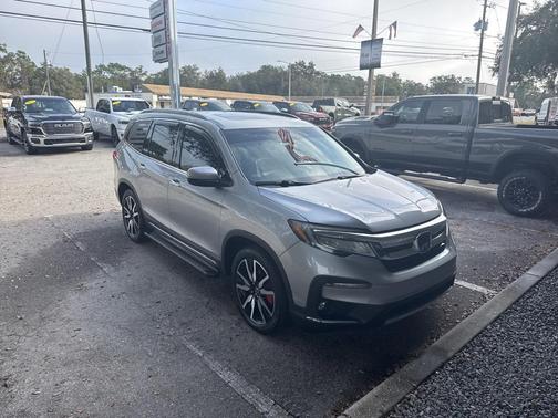 2019 Honda Pilot Touring 8-Passenger