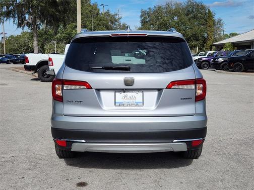 2019 Honda Pilot Touring 8-Passenger