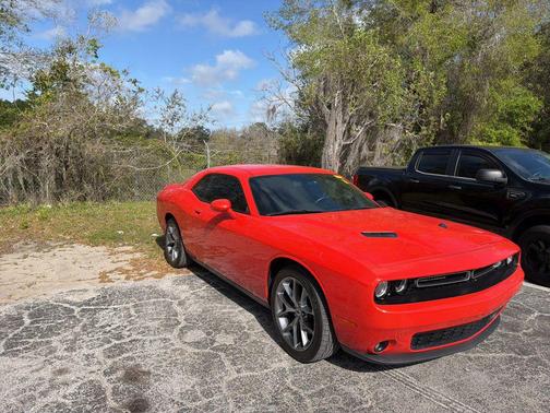 2020 Dodge Challenger SXT