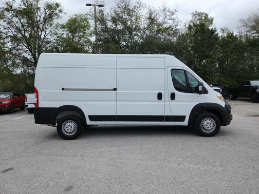 2025 RAM ProMaster 3500 High Roof
