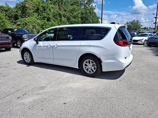 2025 Chrysler Pacifica L