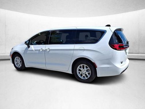 2025 Chrysler Pacifica L