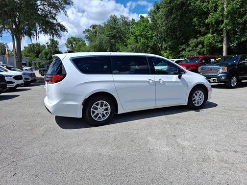 2025 Chrysler Pacifica L