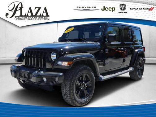 2023 Jeep Wrangler 4-Door Sahara Altitude 4x4