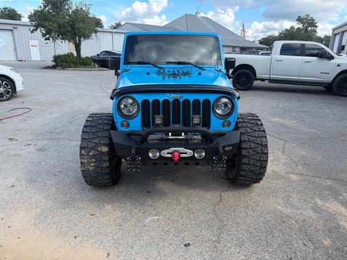 Clearcoat 2017 Jeep Wrangler Sport