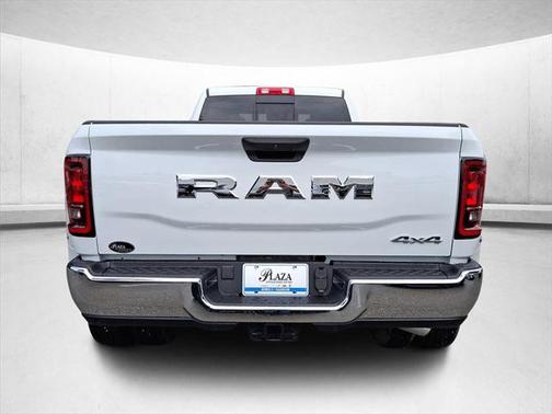 2025 RAM 3500 Tradesman Crew Cab 4x4 8' Box