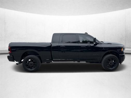 2022 RAM 2500 Big Horn Mega Cab 4x4 6'4'' Box