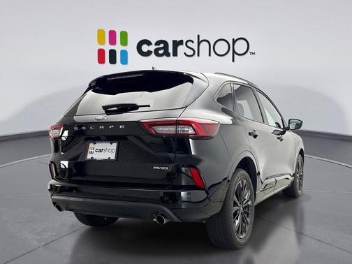 2023 Ford Escape ST-Line Elite