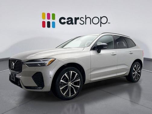 2023 Volvo XC60 B5 Plus Dark Theme