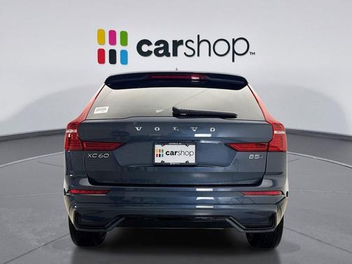 Denim Blue Metallic 2025 Volvo XC60 B5 Plus