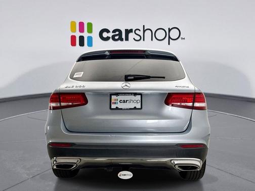 Diamond Silver Metallic 2017 Mercedes-Benz GLC 300 4MATIC