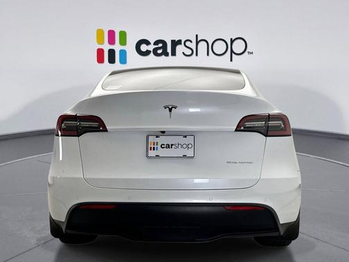 2022 Tesla Model Y Long Range Dual Motor All-Wheel Drive