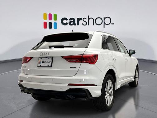 2022 Audi Q3 45 S line Premium