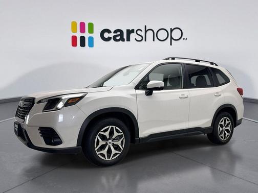 Crystal White Pearl 2024 Subaru Forester Premium