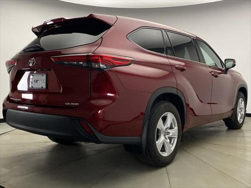 2022 Toyota Highlander LE