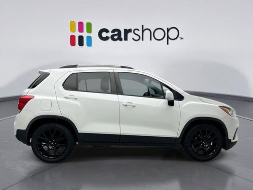 Summit White 2021 Chevrolet Trax LT