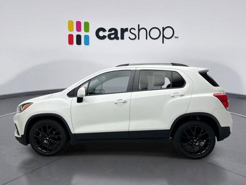 Summit White 2021 Chevrolet Trax LT