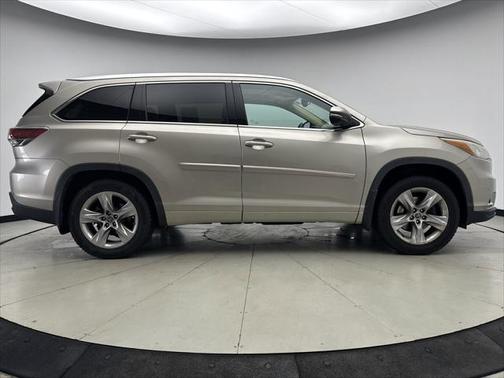 2016 Toyota Highlander Limited Platinum