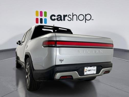 2024 Rivian R1T ADVENTURE