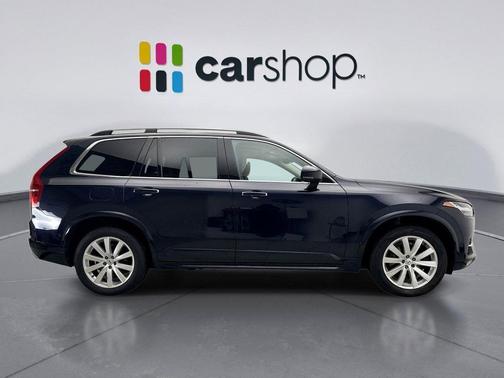 2016 Volvo XC90 T6 Momentum