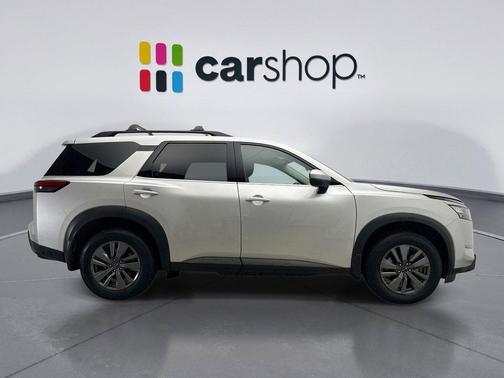 2024 Nissan Pathfinder SV 4WD