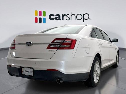 2016 Ford Taurus SEL
