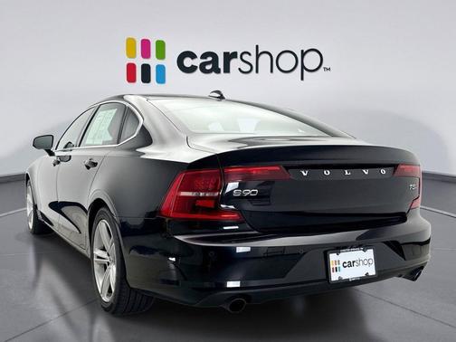 2018 Volvo S90 T5 Momentum