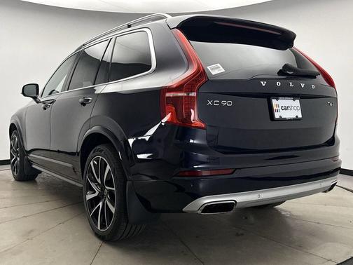 2019 Volvo XC90 T6 Momentum